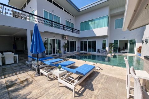 Villa à Pattaya, Thaïlande 4 chambres № 171561 - photo 25