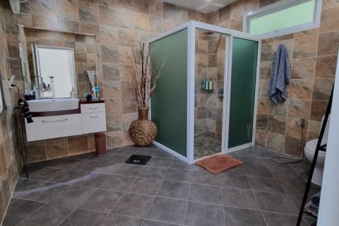 Villa à Pattaya, Thaïlande 4 chambres № 171561 - photo 30