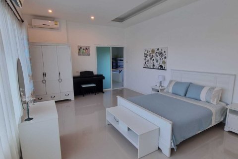 Villa à Pattaya, Thaïlande 4 chambres № 171561 - photo 17