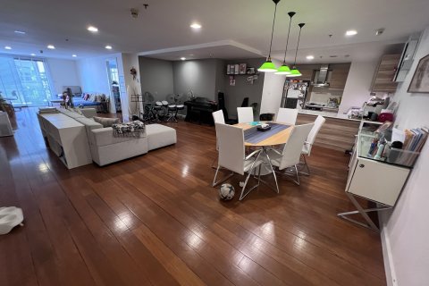 Кондоминиум с 2 спальнями в Ваттхане, Бангкок, Таиланд № 171562