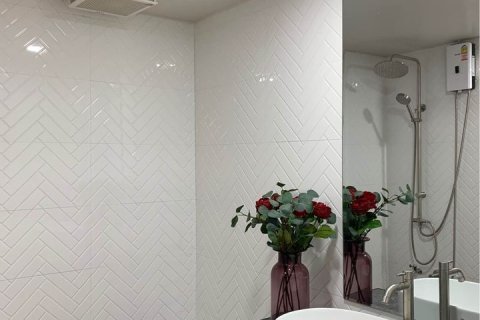 Студия в кондо в Ваттхане, Бангкок, Таиланд № 163330 - фото 7