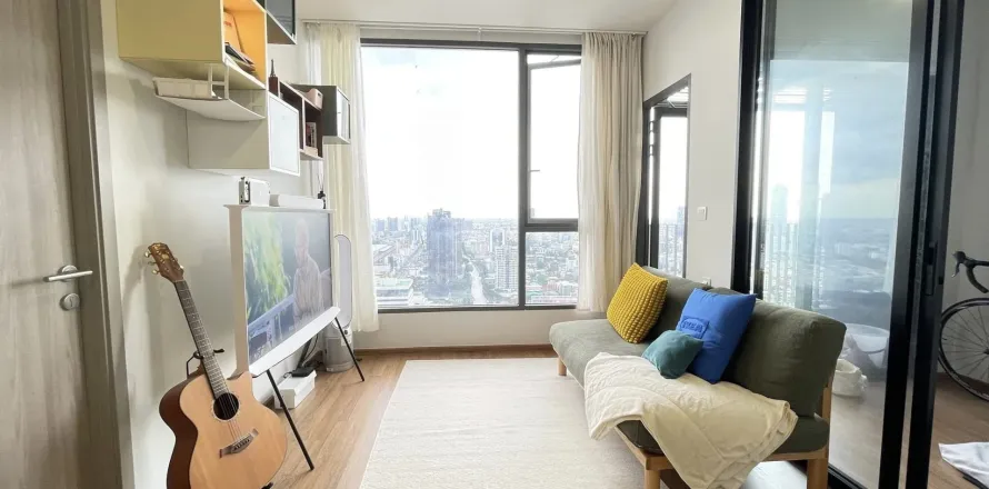 Studio in the Condo in Huai Khwang, Bangkok, Thailand  № 163333