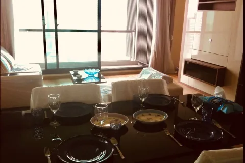 Condo in Bang Rak, Bangkok, Thailand, 2 bedrooms  № 163335