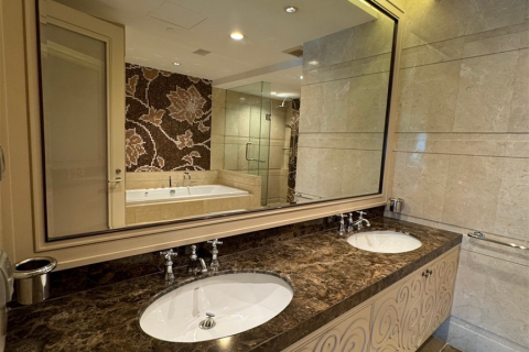 Condominio de 4 dormitorios en Bangkok, Tailandia № 209890 - foto 7