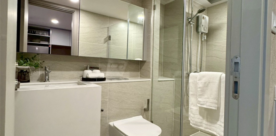Condo in Bangkok, Thailand, 1 bedroom № 186983