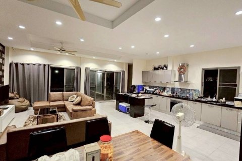 Villa in Phuket, Thailand 4 bedrooms № 159508 - photo 6