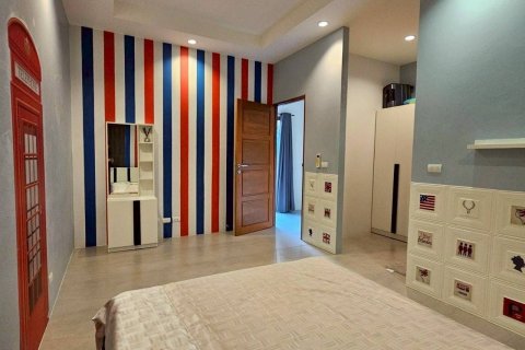 Villa in Phuket, Thailand 4 bedrooms № 159508 - photo 20
