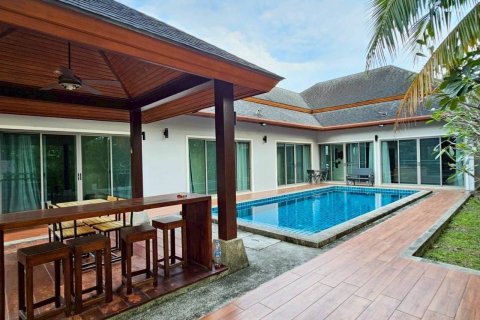 Villa in Phuket, Thailand 4 bedrooms № 159508