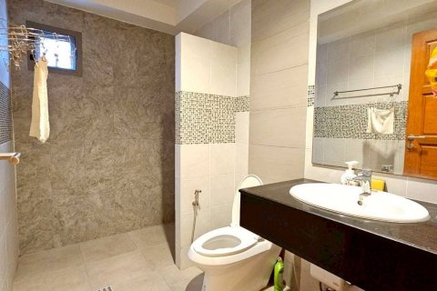 Villa in Phuket, Thailand 4 bedrooms № 159508 - photo 22