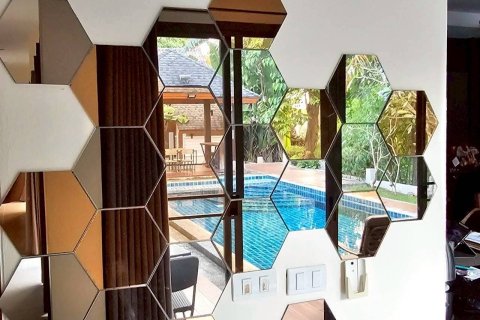 Villa in Phuket, Thailand 4 bedrooms № 159508 - photo 11