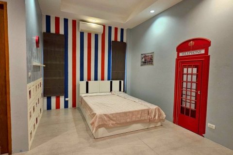 Villa in Phuket, Thailand 4 bedrooms № 159508 - photo 19