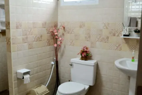 House in Nakhon Pathom, Thailand 5 bedrooms № 159506 - photo 16