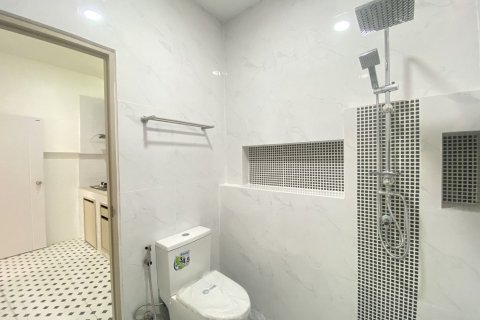 House in Phuket, Thailand 3 bedrooms № 159507 - photo 10