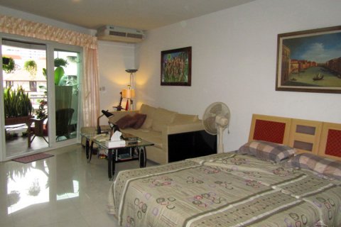 Studio dans le Condo sur Jomtien Beach, Pattaya, Thaïlande № 204416 - photo 5