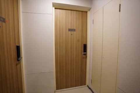 Кондоминиум с 2 спальнями в Патхум Ване, Бангкок, Таиланд № 136360 - фото 3