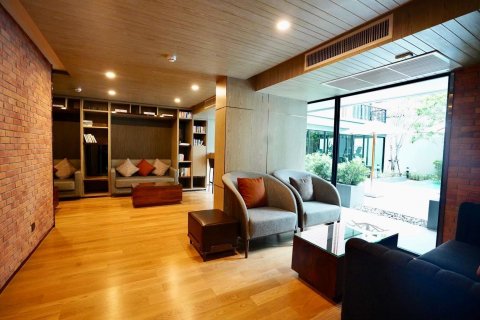 Кондоминиум с 2 спальнями в Патхум Ване, Бангкок, Таиланд № 136360 - фото 16