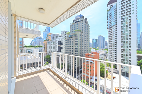 Condo in Bangkok, Thailand, 3 bedrooms № 184494 - photo 5