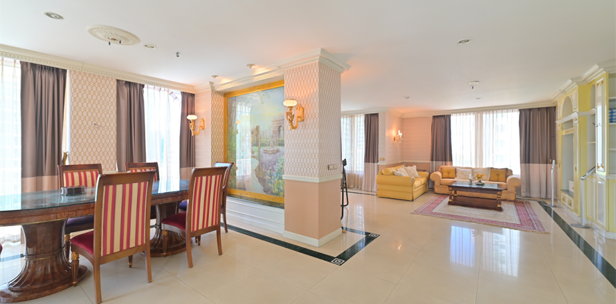 Condo in Bangkok, Thailand, 3 bedrooms № 184494