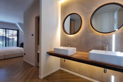 Villa in Phuket, Thailand 3 bedrooms № 148518 - photo 27