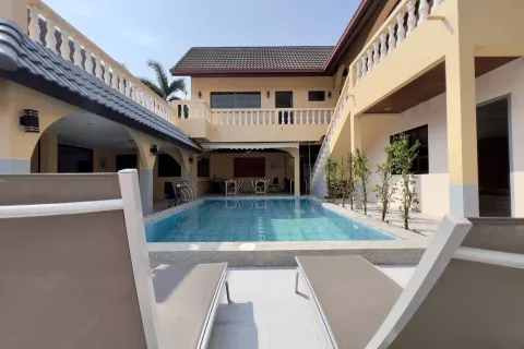 Hôtel à Pattaya, Thaïlande № 145426 - photo 1