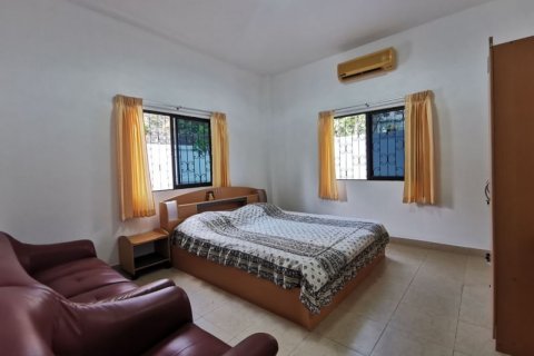 House in Pattaya, Thailand 3 bedrooms № 145427 - photo 7