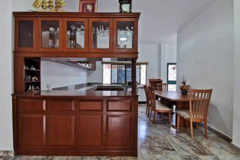 House in Pattaya, Thailand 3 bedrooms № 145427 - photo 4