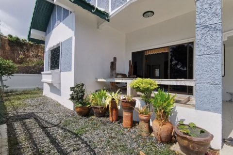 House in Pattaya, Thailand 3 bedrooms № 145427 - photo 14