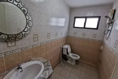 House in Pattaya, Thailand 3 bedrooms № 145427 - photo 11