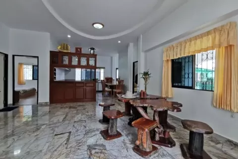 House in Pattaya, Thailand 3 bedrooms № 145427 - photo 3