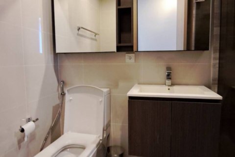 Кондоминиум с 2 спальнями в Ваттхане, Бангкок, Таиланд № 139123 - фото 11