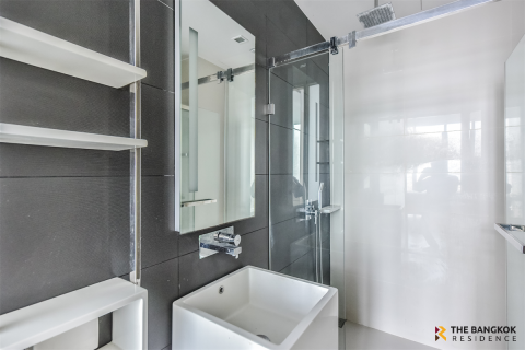 Condominio de 1 dormitorio en Bangkok, Tailandia № 209267 - foto 3