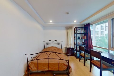 Condo à Yan Nawa, Bangkok, Thaïlande, 3 chambres  № 137288 - photo 12