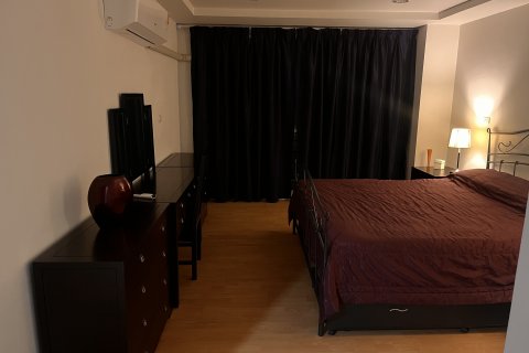 Condo à Yan Nawa, Bangkok, Thaïlande, 3 chambres  № 137288 - photo 10