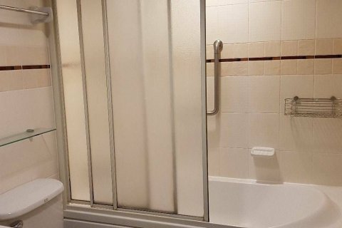 Condo in Phaya Thai, Bangkok, Thailand, 2 bedrooms  № 137289 - photo 4