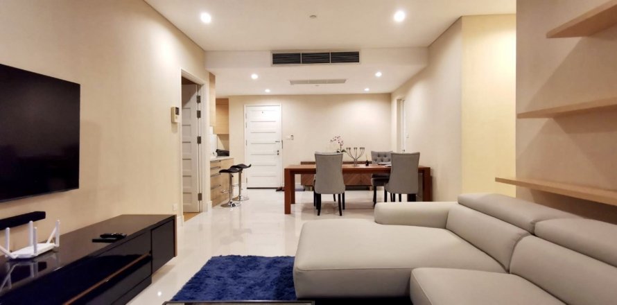 Condo in Bangkok, Thailand, 3 bedrooms  № 143367