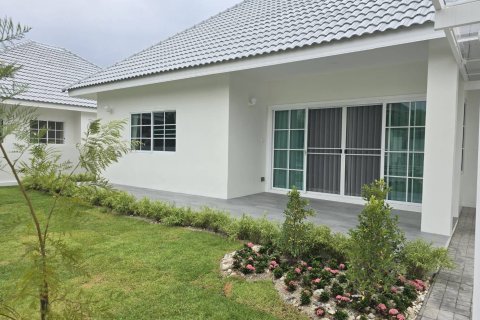 House in San Sai, Thailand 3 bedrooms № 169426 - photo 8