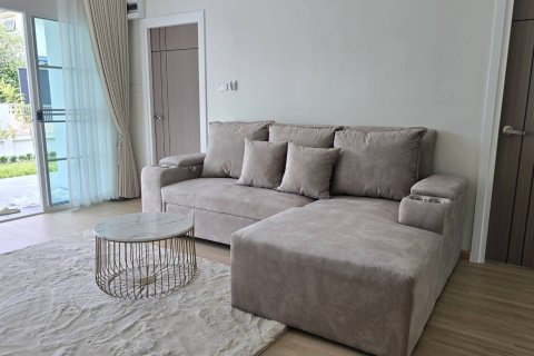 House in San Sai, Thailand 3 bedrooms № 169426 - photo 6