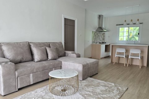 House in San Sai, Thailand 3 bedrooms № 169426 - photo 4