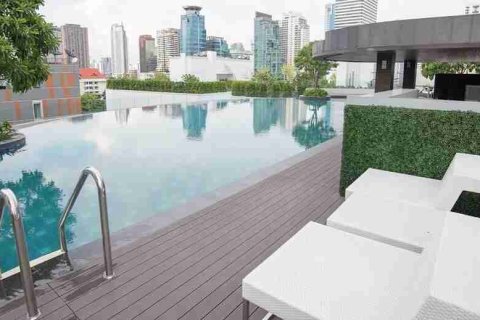 Condo in Bangkok, Thailand, 1 bedroom № 183211 - photo 2