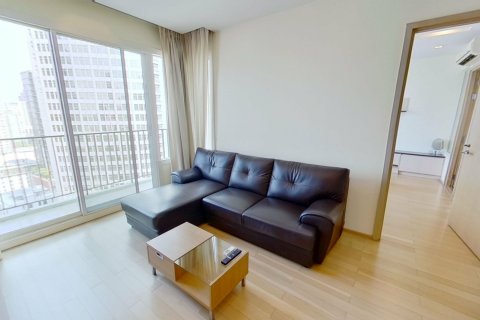 Кондоминиум с 2 спальнями в Клонг Тоэй, Бангкок, Таиланд № 158312 - фото 2