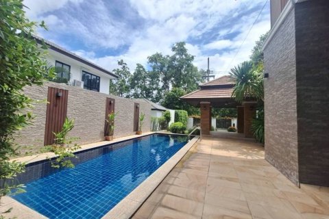 Вилла в Чиангмае, Таиланд с 5 спальнями  № 158314