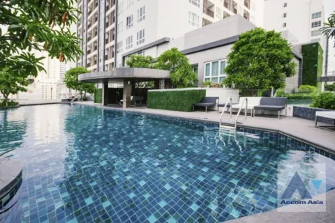 Studio à Watthana, Bangkok, Thaïlande № 215305