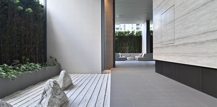 Condo in Bangkok, Thailand, 2 bedrooms  № 190075