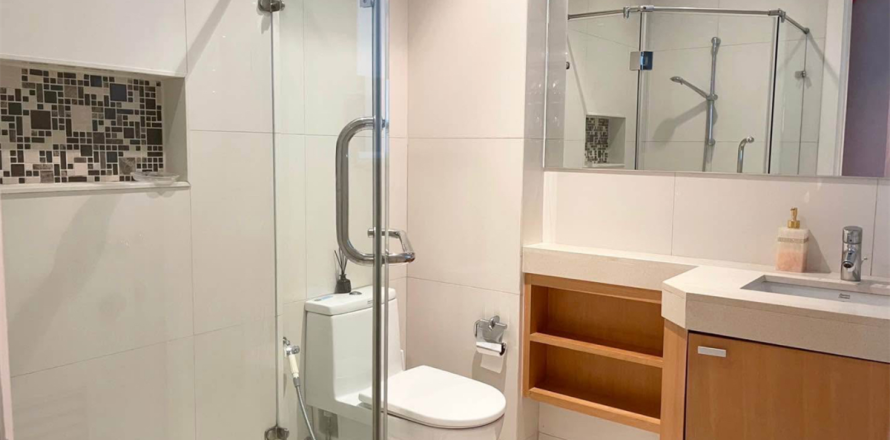 Condo à Bangkok, Thaïlande, 2 chambres № 190077