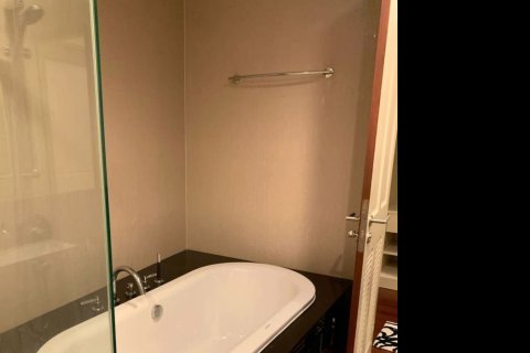 Condo in Pathum Wan, Bangkok, Thailand, 2 bedrooms  № 169542 - photo 8