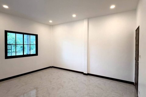House in Phuket, Thailand 3 bedrooms № 169541 - photo 8