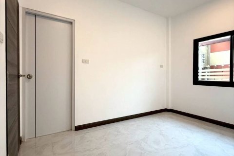 House in Phuket, Thailand 3 bedrooms № 169541 - photo 14