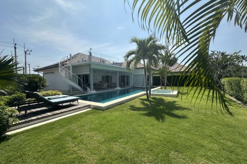 House in Hua Hin, Thailand 3 bedrooms № 164331 - photo 30