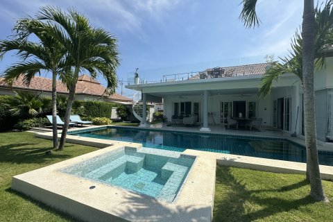 House in Hua Hin, Thailand 3 bedrooms № 164331 - photo 29