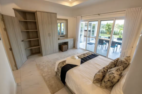 House in Hua Hin, Thailand 3 bedrooms № 164331 - photo 16